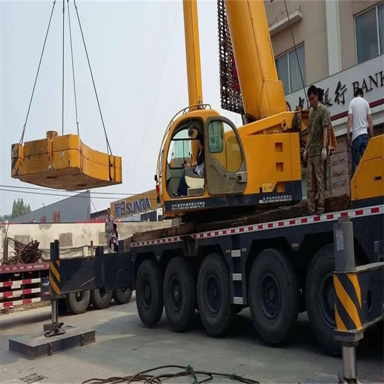 牙叉镇当地吊车出租|机器吊装|75吨|工厂搬迁服务